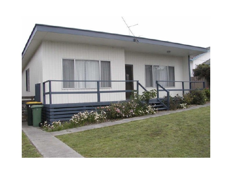 21 Pier Road, Inverloch VIC 3996
