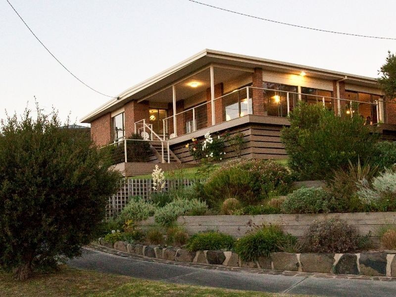 3 Holt Court, Inverloch VIC 3996