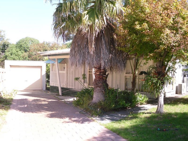 12 High Street, Inverloch VIC 3996