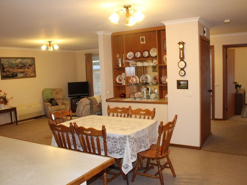 5 Moonah Way, Inverloch VIC 3996