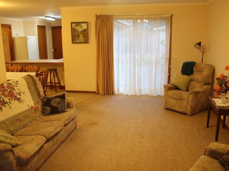 5 Moonah Way, Inverloch VIC 3996