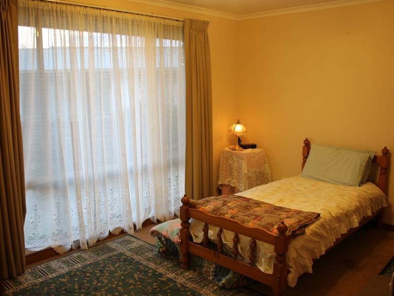 5 Moonah Way, Inverloch VIC 3996