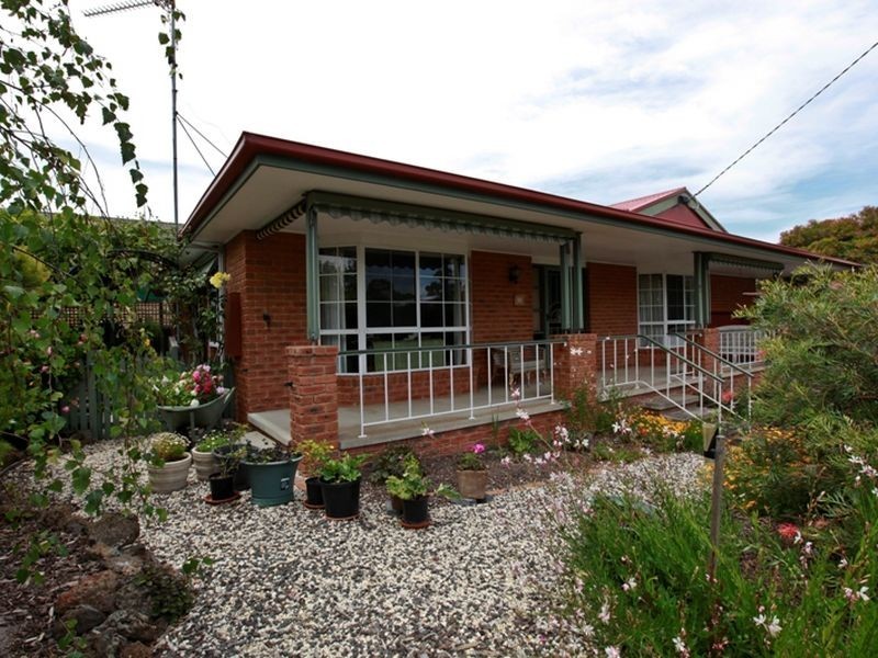 16B Sandymount Avenue, Inverloch VIC 3996
