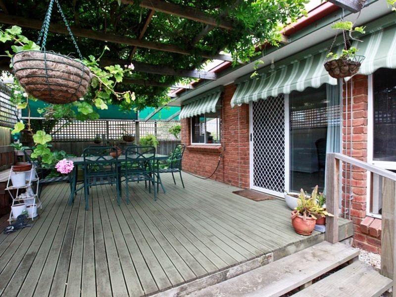 16B Sandymount Avenue, Inverloch VIC 3996