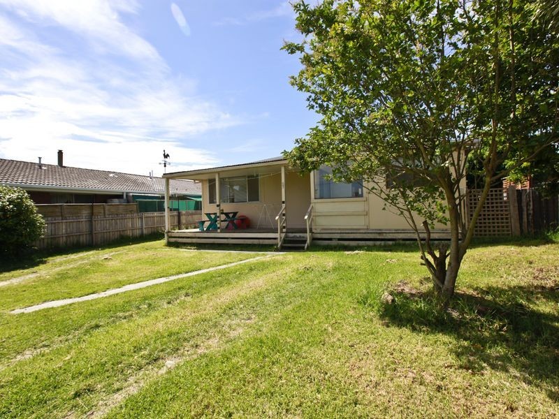 63 Wonthaggi Road, Inverloch VIC 3996