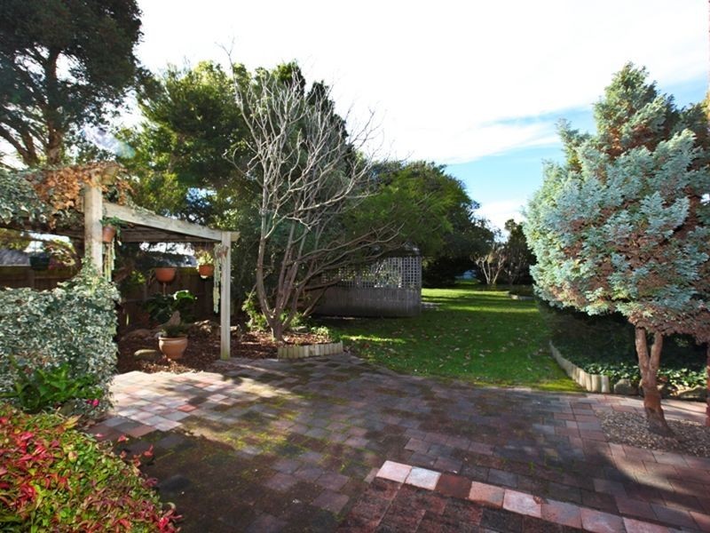 30 Powlett Street, Inverloch VIC 3996