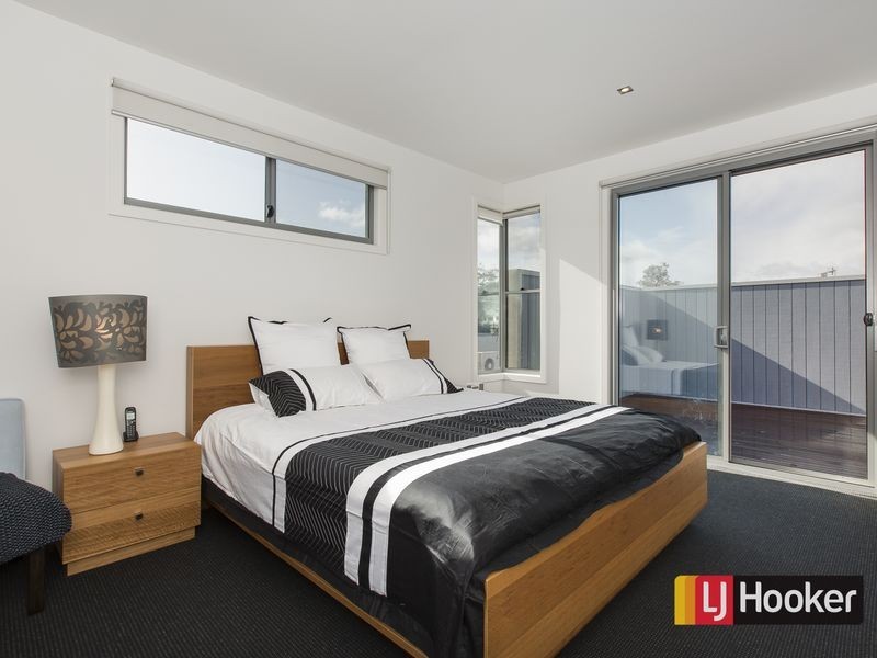 2/12 Ebor Avenue, Inverloch VIC 3996