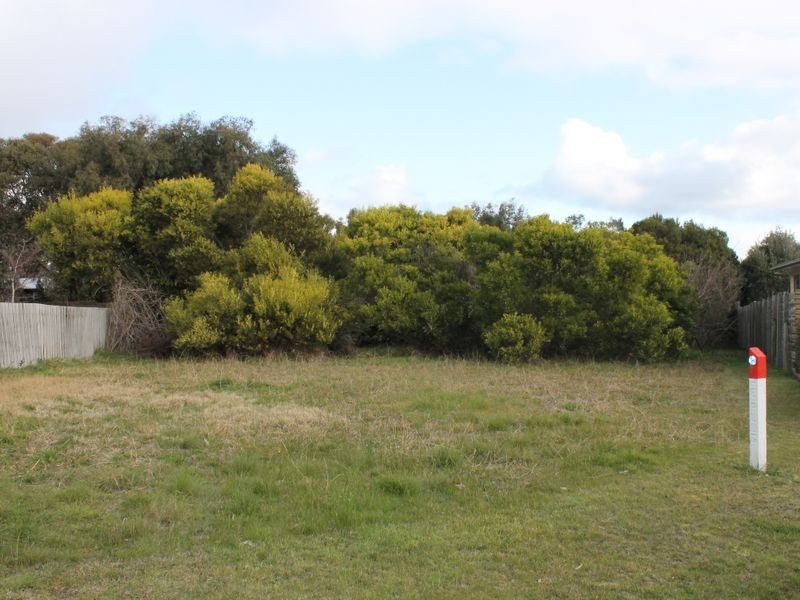 1 Smythe Place, Inverloch VIC 3996
