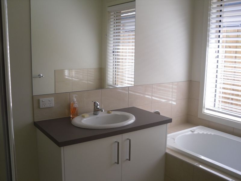 29 Artisan Way, Inverloch VIC 3996