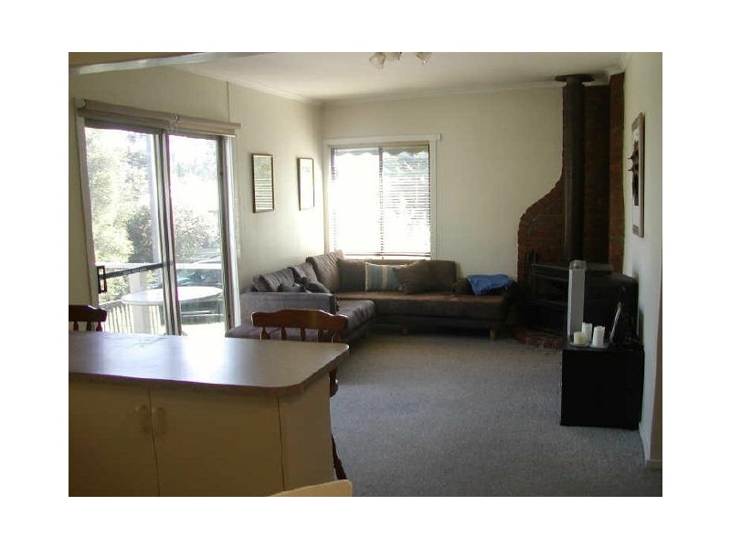 22 Bruce Street, Inverloch VIC 3996