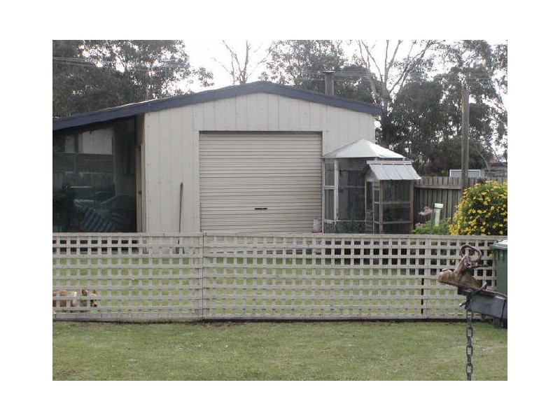 2 Kenways Court, Inverloch VIC 3996