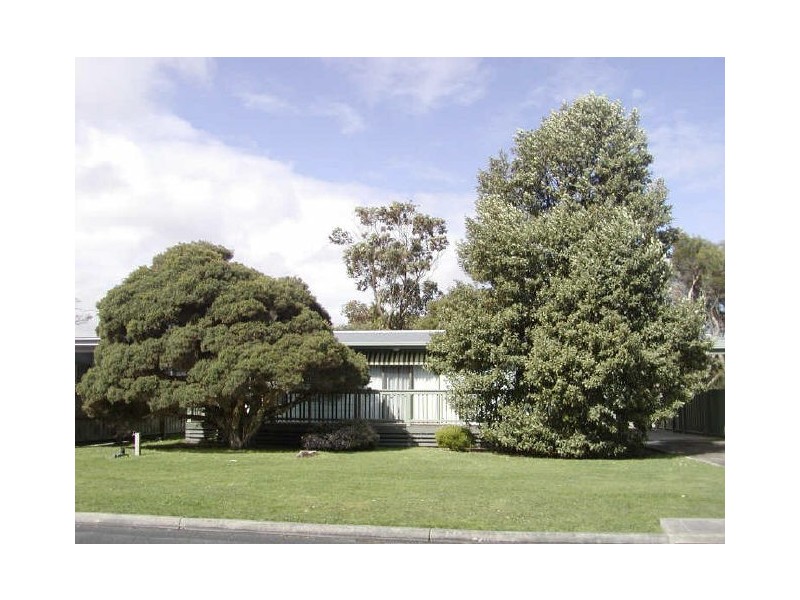 30 Cuttriss Street, Inverloch VIC 3996