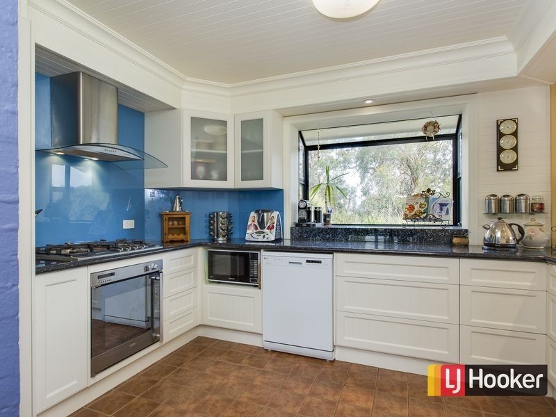 120 Albert Ruttle Drive, Inverloch VIC 3996