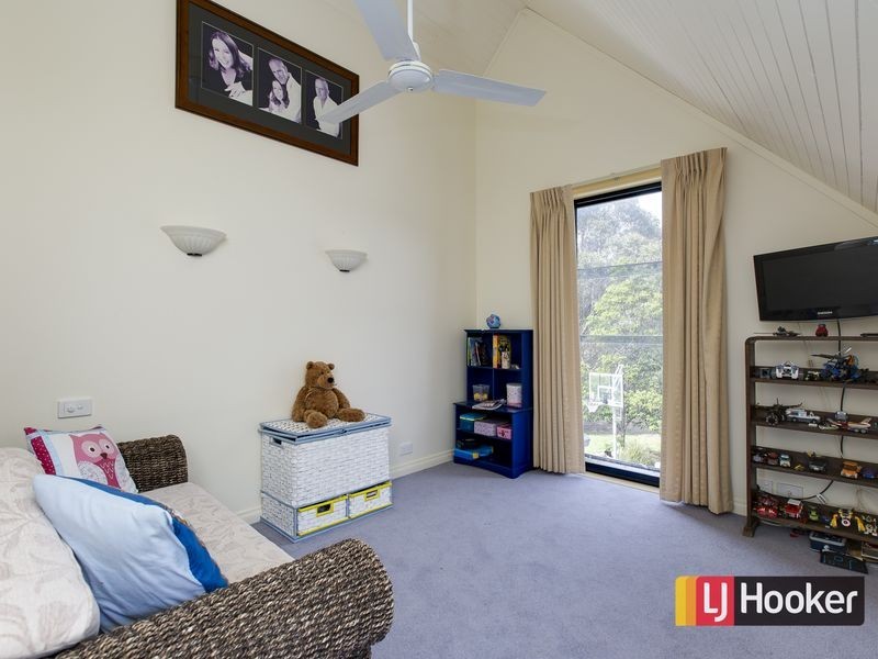 120 Albert Ruttle Drive, Inverloch VIC 3996