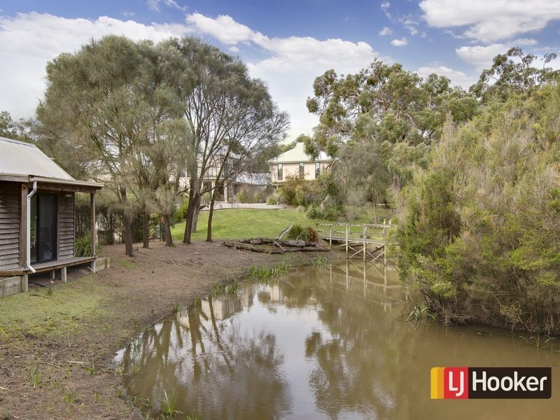 120 Albert Ruttle Drive, Inverloch VIC 3996