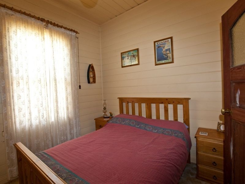 25 Hopetoun Street, Inverloch VIC 3996