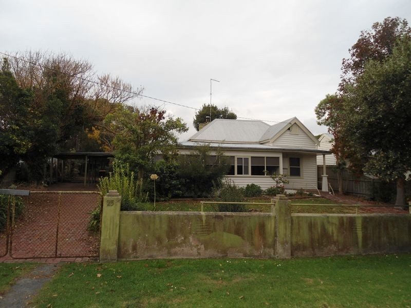 25 Hopetoun Street, Inverloch VIC 3996