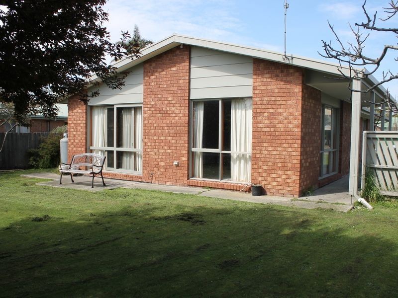 80 Toorak Road, Inverloch VIC 3996