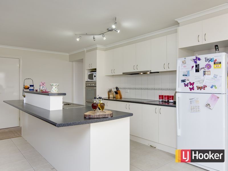 20 Heather Grove, Inverloch VIC 3996