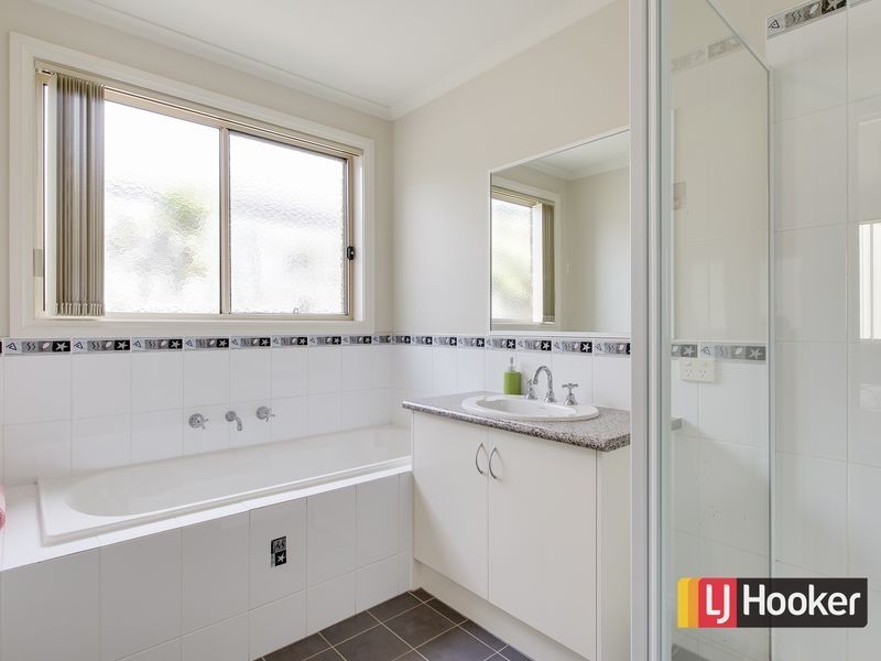 20 Heather Grove, Inverloch VIC 3996