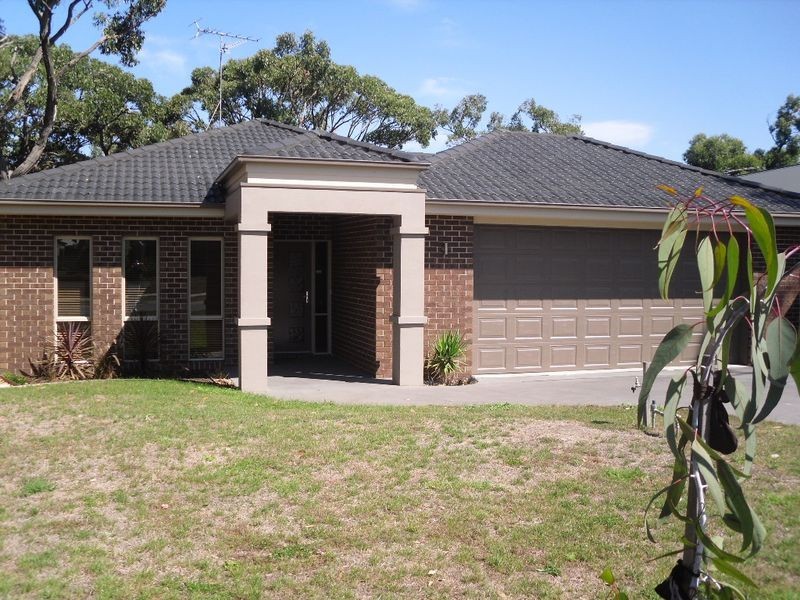 62 Woodland Heath Drive, Inverloch VIC 3996