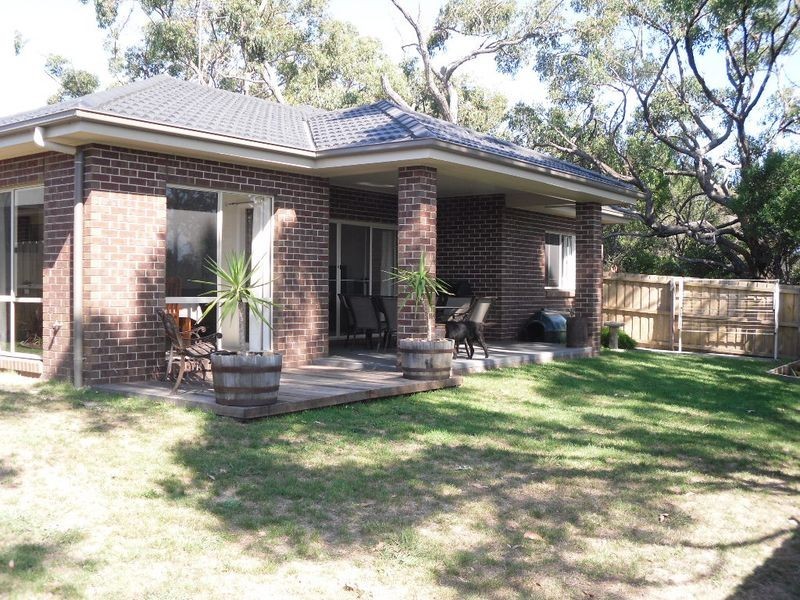 62 Woodland Heath Drive, Inverloch VIC 3996