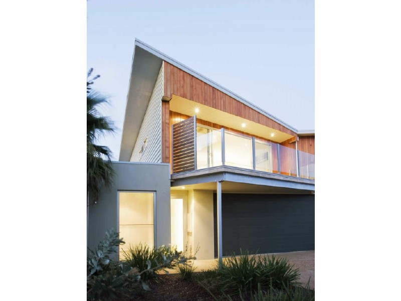 23 The Esplanade, Inverloch VIC 3996