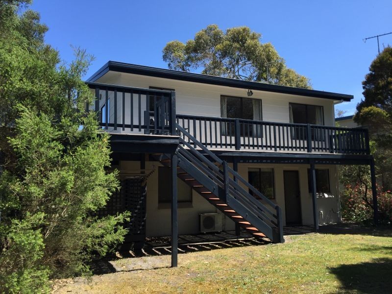 16 Overlook Drive, Inverloch VIC 3996