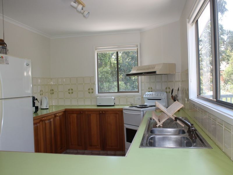 16 Overlook Drive, Inverloch VIC 3996