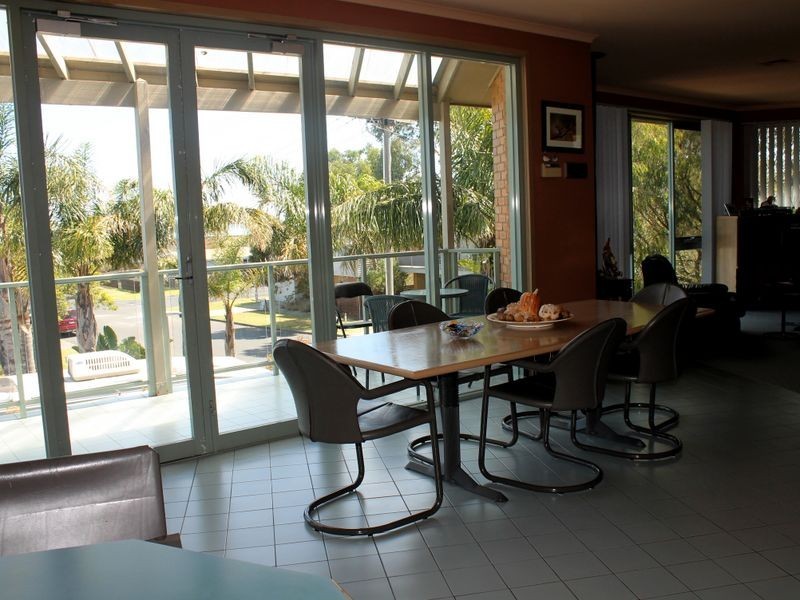10 Pier Road, Inverloch VIC 3996