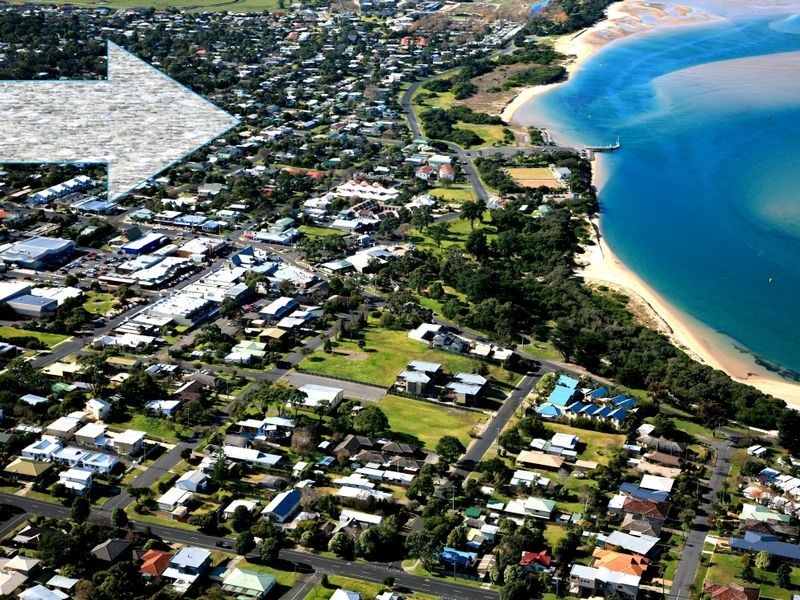 10 Pier Road, Inverloch VIC 3996