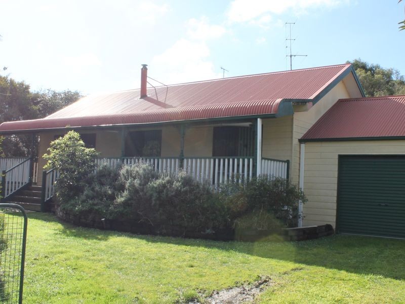 14 Churchill Crescent, Inverloch VIC 3996