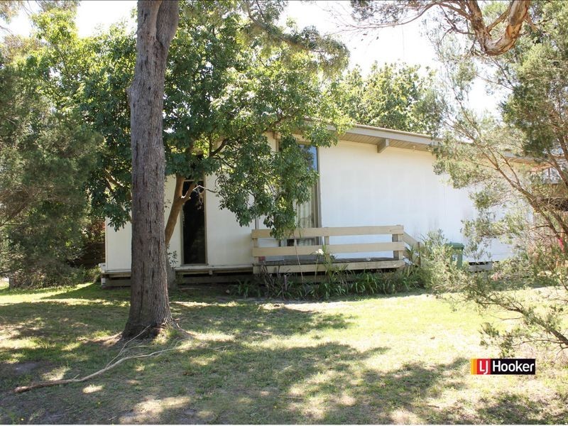 41 Bayview Avenue, Inverloch VIC 3996