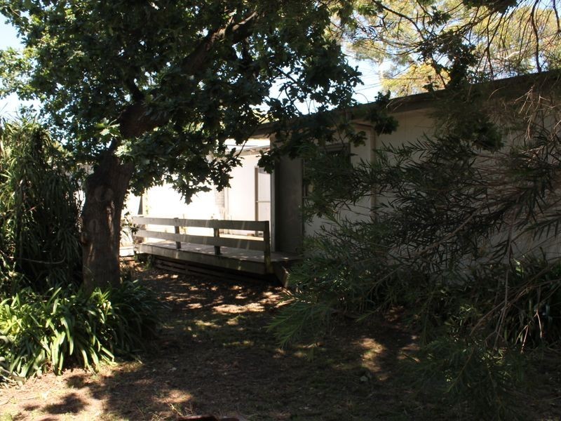 41 Bayview Avenue, Inverloch VIC 3996