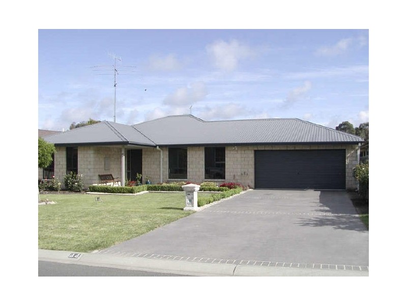 44 Royal Parade, Inverloch VIC 3996