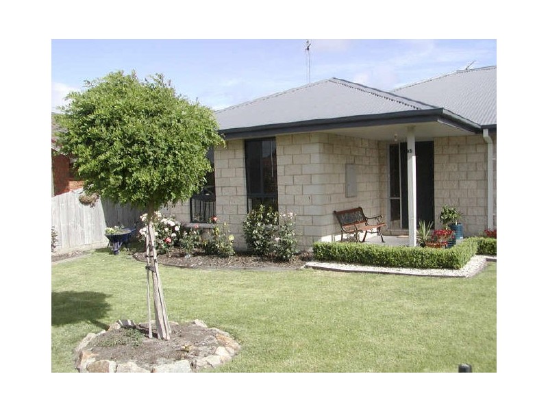 44 Royal Parade, Inverloch VIC 3996