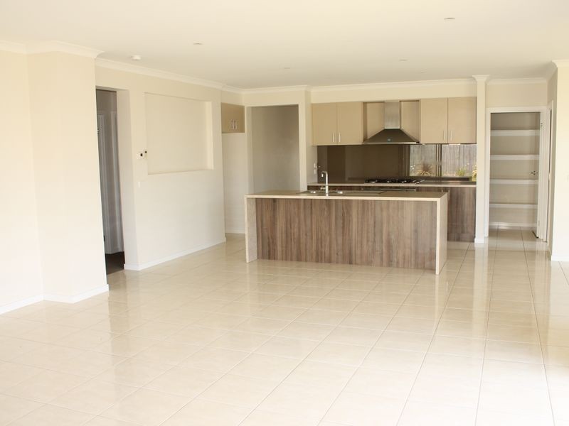 13 Queenscliff Drive, Inverloch VIC 3996