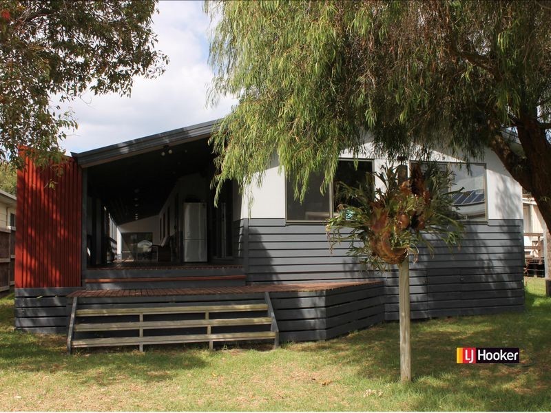 41 Lohr Avenue, Inverloch VIC 3996