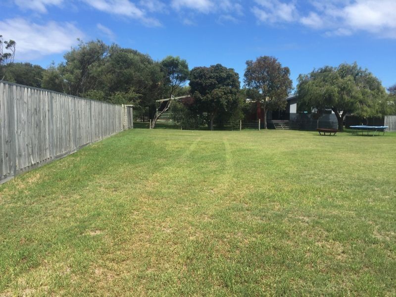 21 Paperbark Place, Inverloch VIC 3996