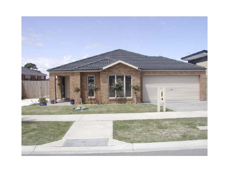 12 Queenscliff Drive, Inverloch VIC 3996