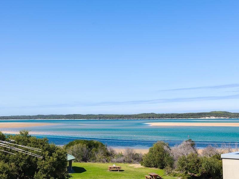 2C Grandview Grove, Inverloch VIC 3996