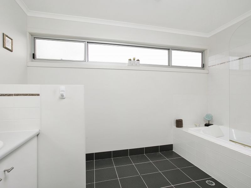 2/13 Golf Street, Inverloch VIC 3996