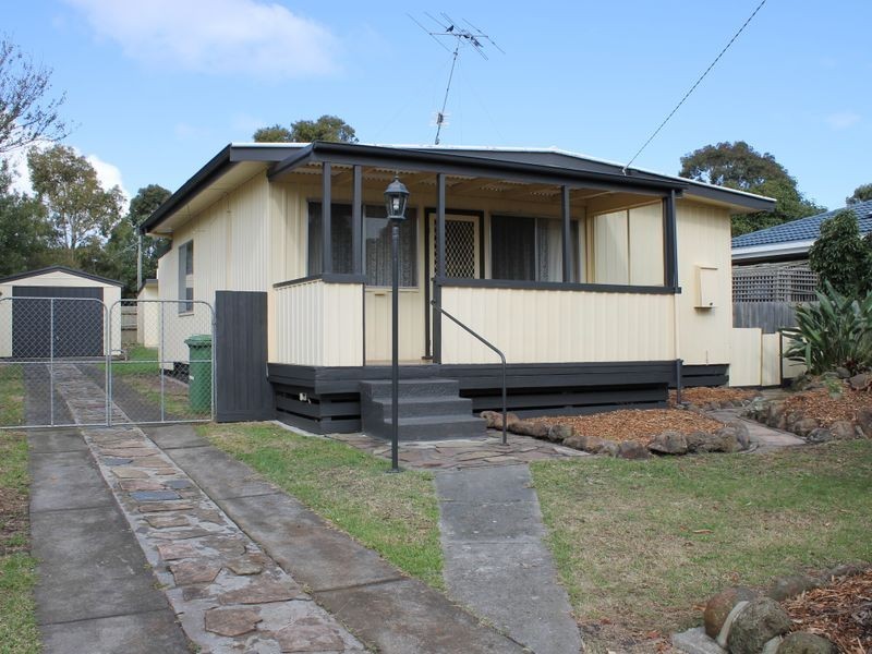 3 Stewart Avenue, Inverloch VIC 3996