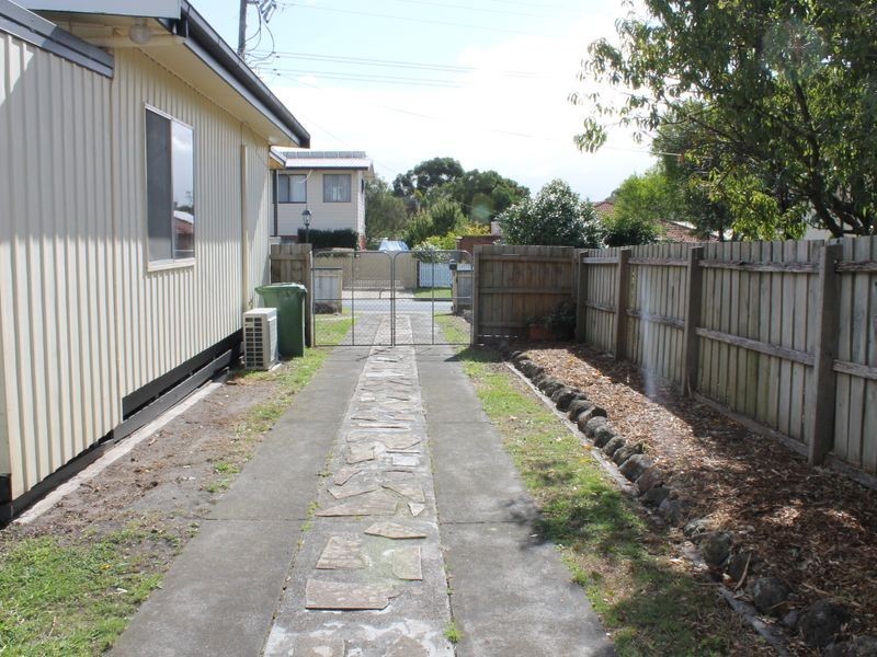 3 Stewart Avenue, Inverloch VIC 3996