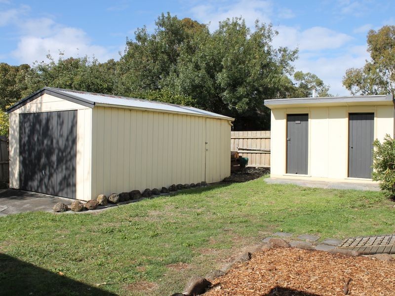 3 Stewart Avenue, Inverloch VIC 3996