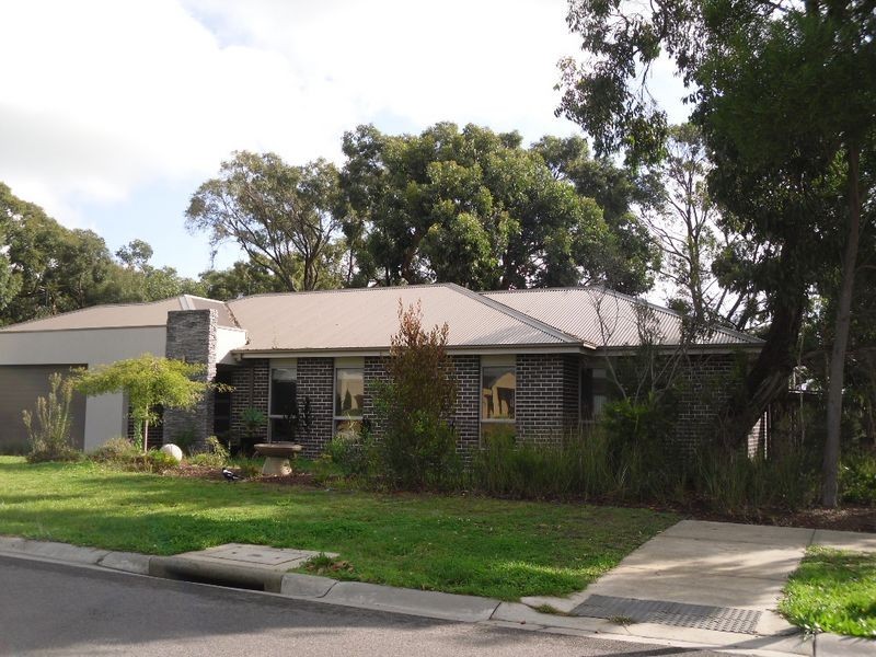 44 Woodland Heath Drive, Inverloch VIC 3996