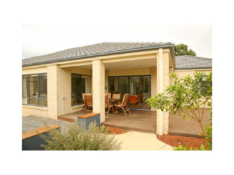 71 Woodland Heath Drive, Inverloch VIC 3996