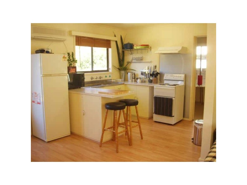 20 Gordon Avenue, Inverloch VIC 3996