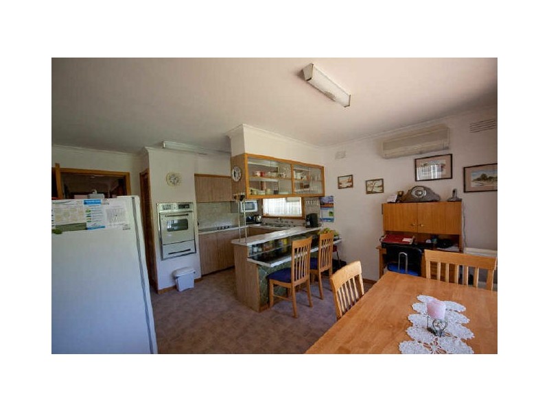 9 Edgar Street, Inverloch VIC 3996