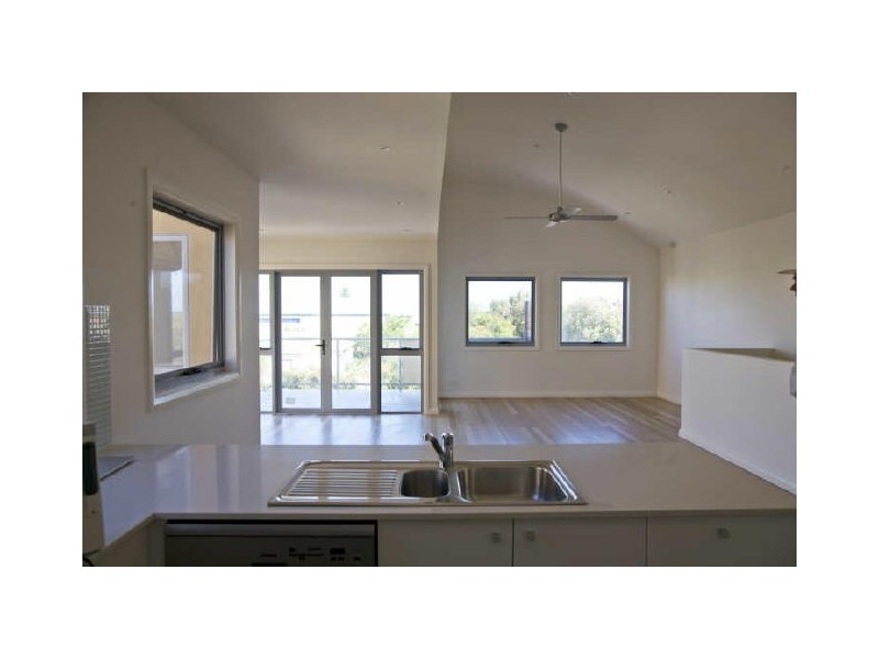 Unit 3/29-31 High Street, Inverloch VIC 3996